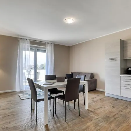 Asso Ospedale מלון דירות טרני