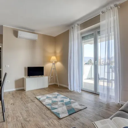 Asso Ospedale Apartmanhotel Terni