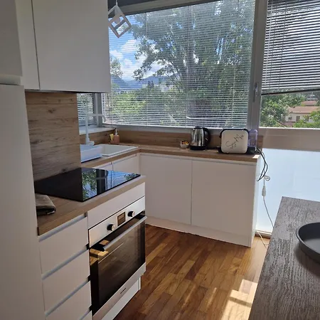 Asso Ospedale Lägenhetshotell Terni